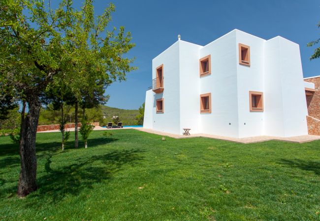 Villa en San Rafael de Sa Creu/ Sant Rafael de Sa Creu - VILLA BENIMUSA