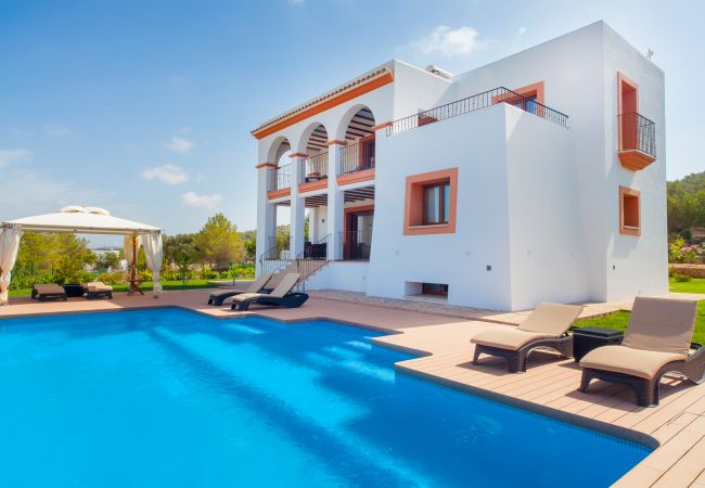 Villa in San Rafael de Sa Creu/ Sant Rafael de Sa Creu - VILLA BENIMUSA