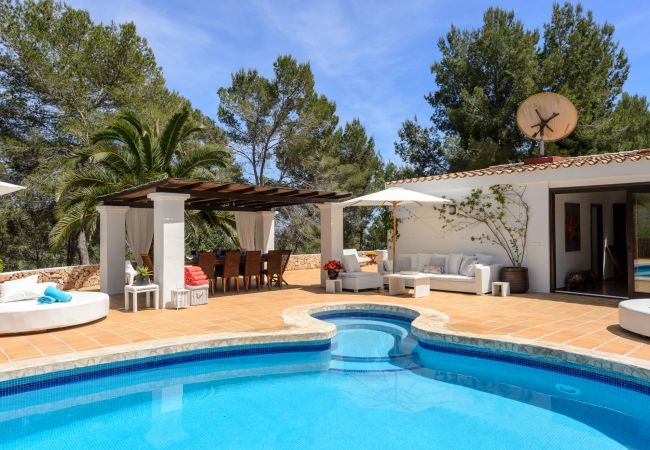 Villa/Dettached house in Sant Josep de Sa Talaia / San Jose - CAN ARJAN